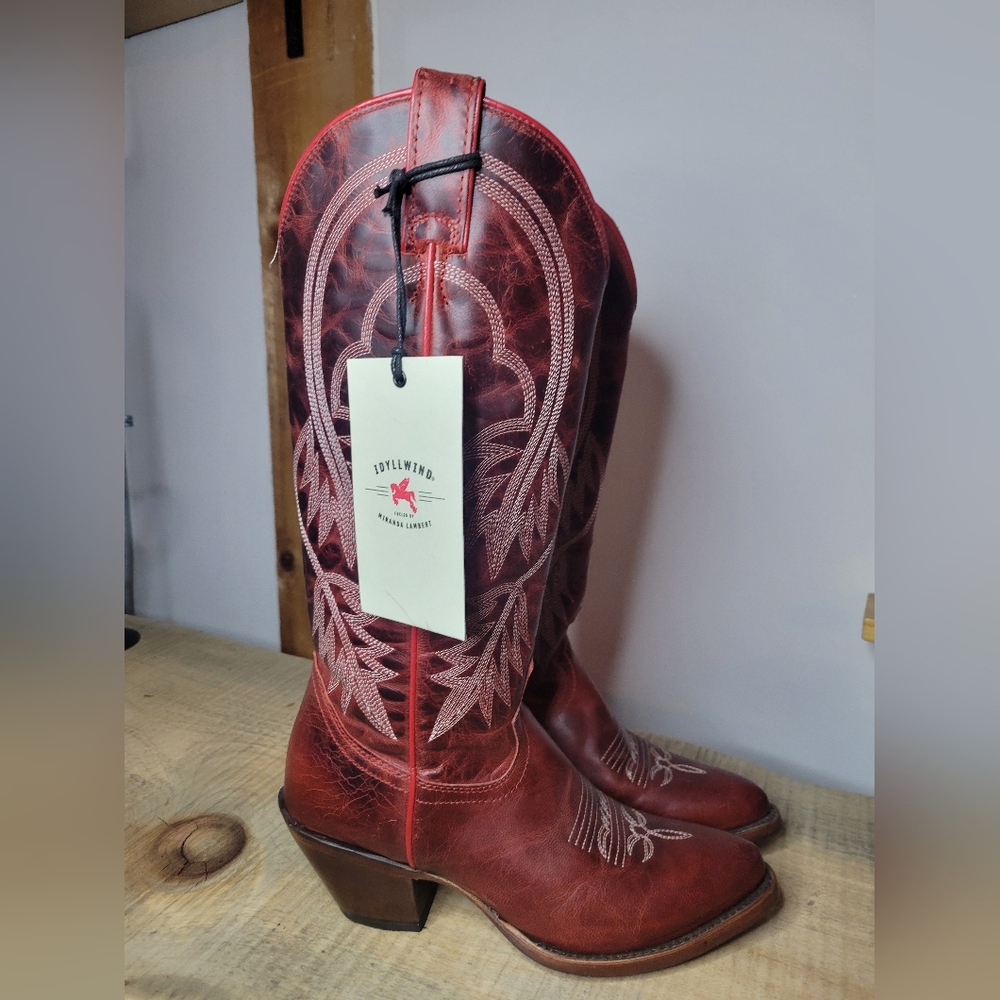 Idyllwind Women's Icon Embroidered Western Tall Boot - Round Toe Red Size 6.5B